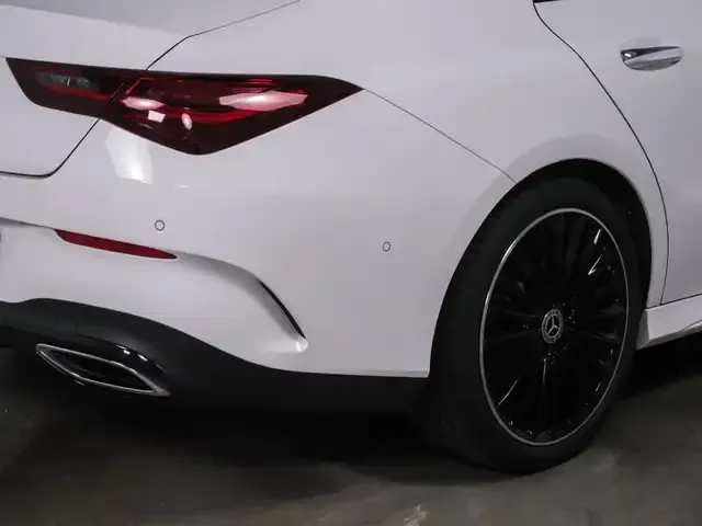 Mercedes-Benz CLA 200