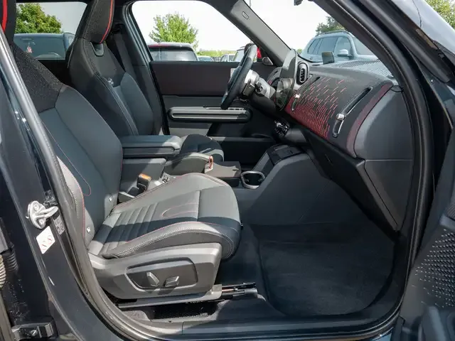 MINI John Cooper Works Countryman