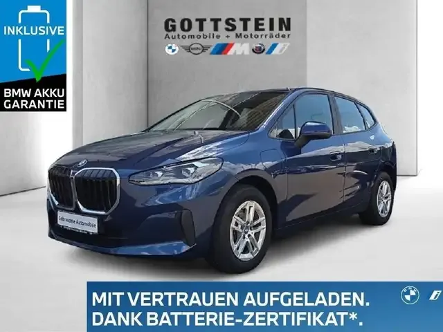 BMW 225
