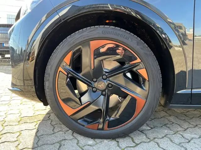CUPRA Tavascan