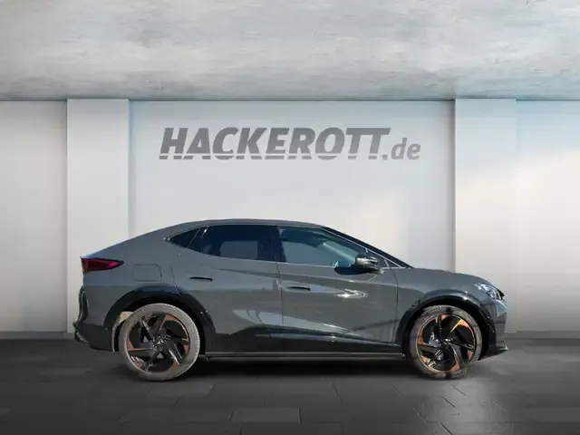CUPRA Tavascan