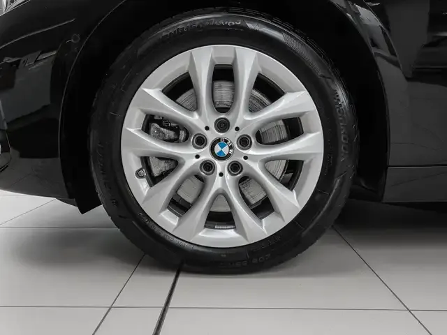BMW 225