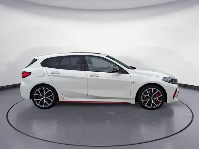BMW 128