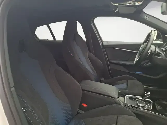 BMW 128