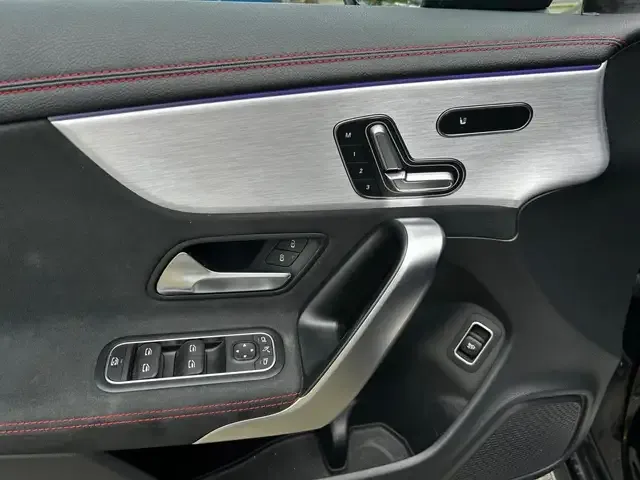 Mercedes-Benz CLA 220