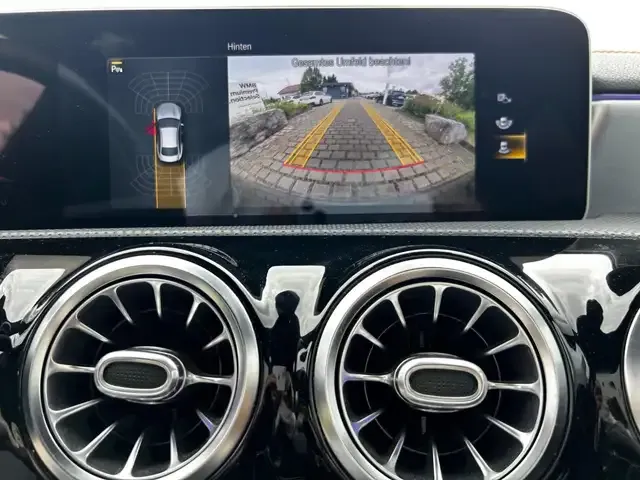 Mercedes-Benz CLA 220