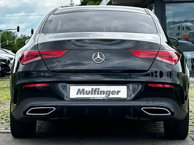 Mercedes-Benz CLA 220