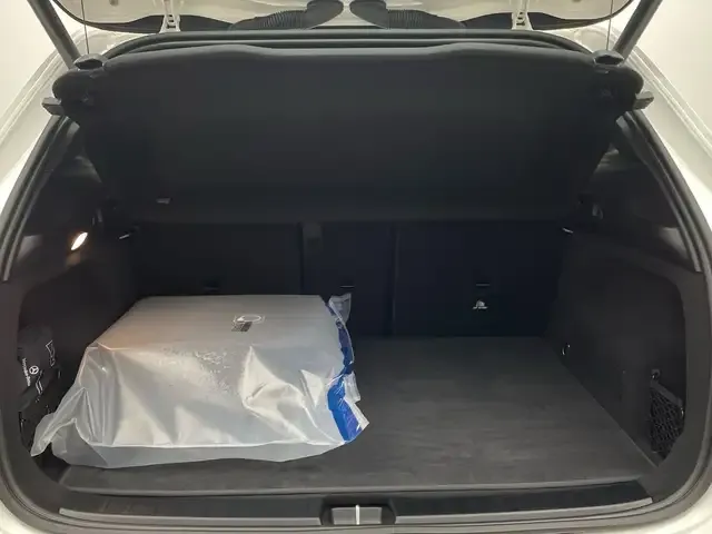 Mercedes-Benz EQA 300