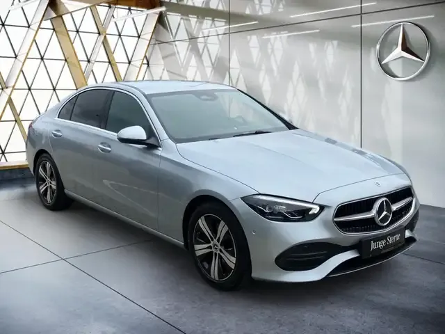 Mercedes-Benz C 220