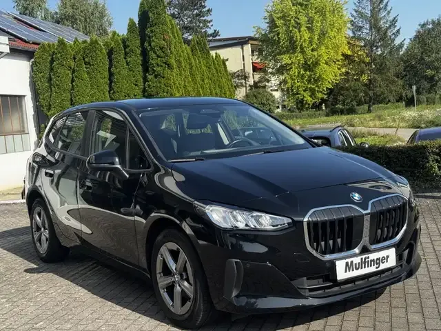 BMW 218