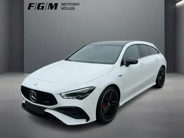 Mercedes-Benz CLA 35 AMG