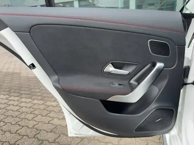Mercedes-Benz CLA 35 AMG
