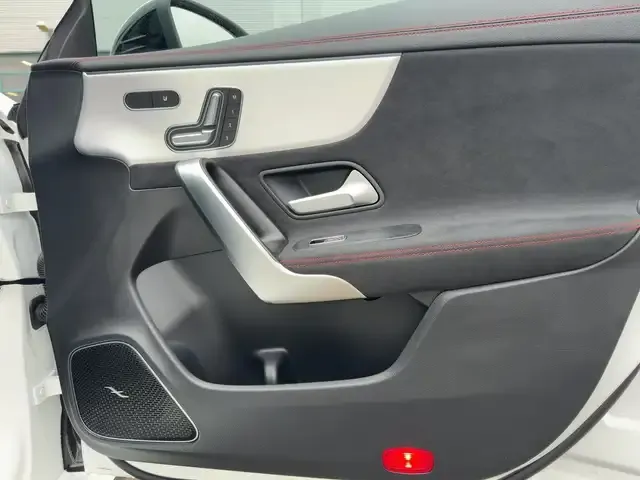 Mercedes-Benz CLA 35 AMG