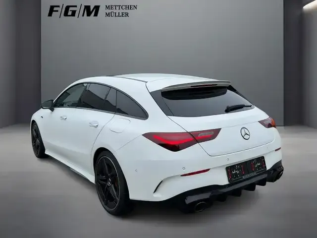 Mercedes-Benz CLA 35 AMG