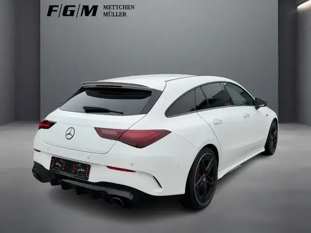 Mercedes-Benz CLA 35 AMG