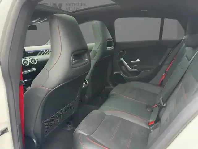 Mercedes-Benz CLA 35 AMG