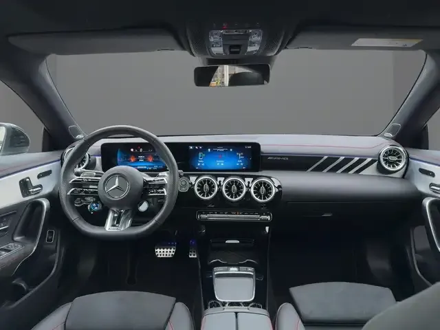 Mercedes-Benz CLA 35 AMG