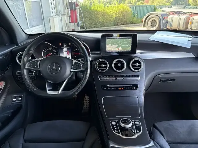 Mercedes-Benz GLC 220
