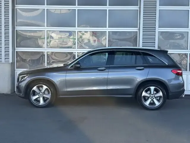 Mercedes-Benz GLC 220
