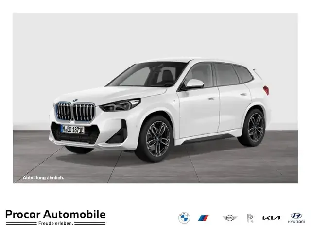 BMW iX1
