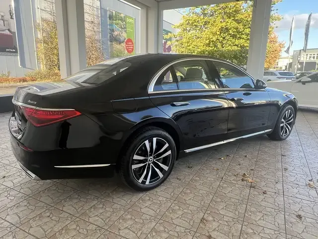 Mercedes-Benz S 500