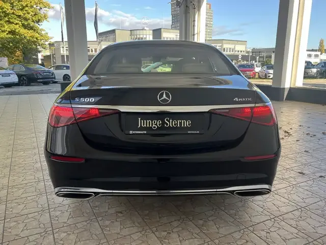Mercedes-Benz S 500