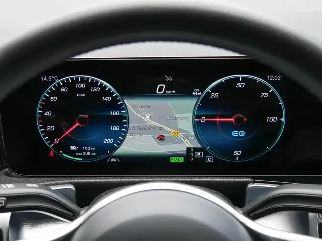 Mercedes-Benz EQB 250