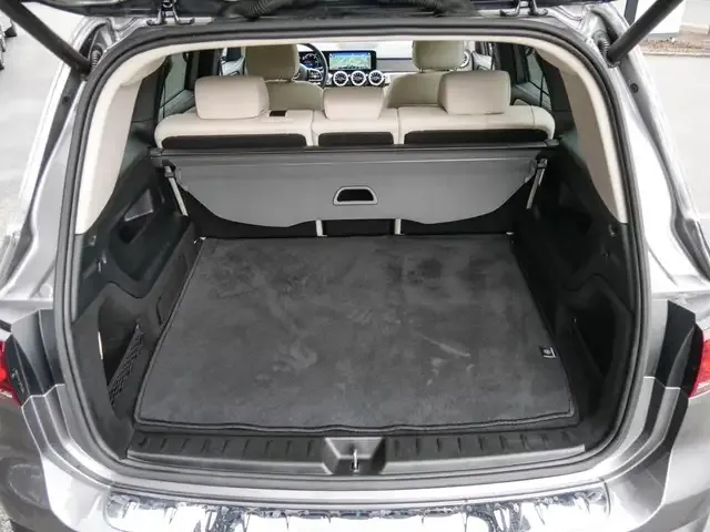 Mercedes-Benz EQB 250