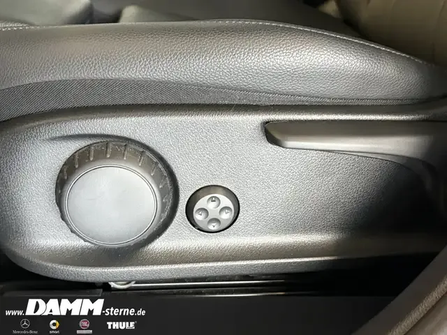 Mercedes-Benz EQB 350