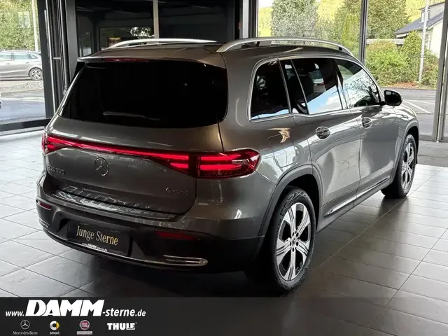 Mercedes-Benz EQB 350