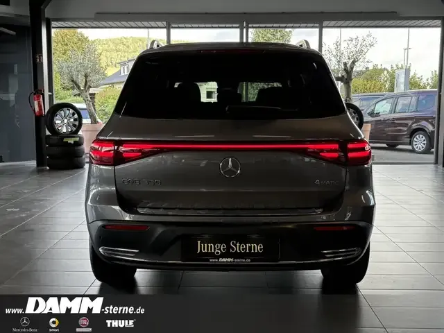 Mercedes-Benz EQB 350