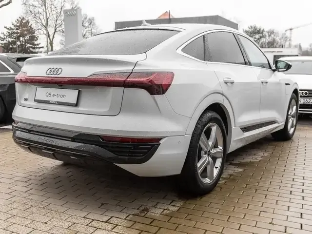 Audi Q8 e-tron