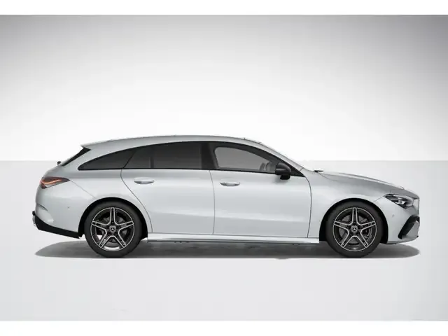 Mercedes-Benz CLA 220