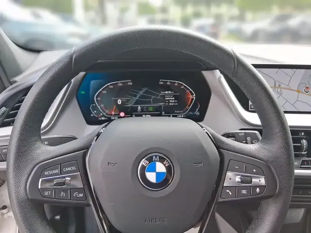 BMW 118