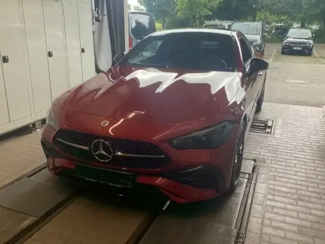 Mercedes-Benz CLE 200