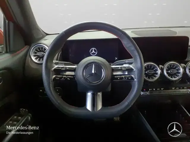 Mercedes-Benz GLB 250