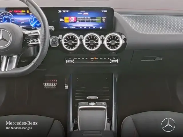 Mercedes-Benz EQA 300