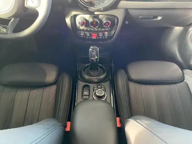 MINI Cooper Clubman