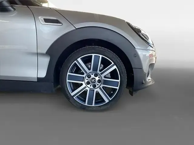 MINI Cooper Clubman