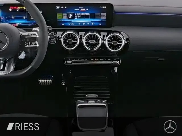 Mercedes-Benz CLA 45 AMG