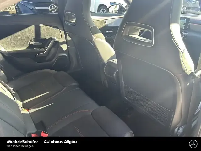 Mercedes-Benz CLA 220