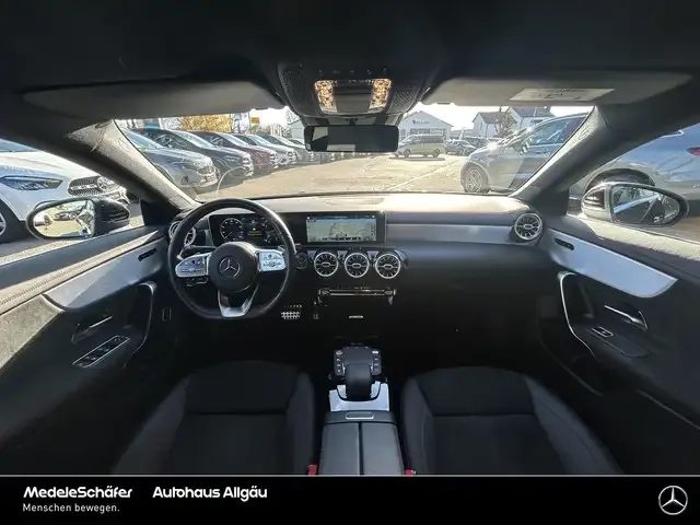 Mercedes-Benz CLA 220