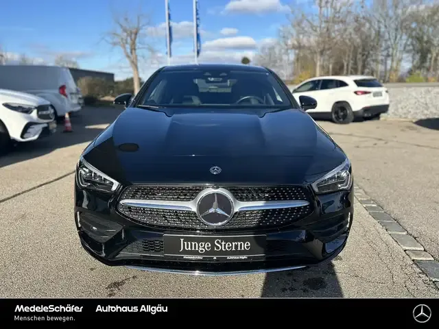 Mercedes-Benz CLA 220