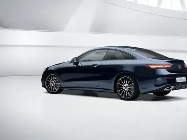 Mercedes-Benz E 400