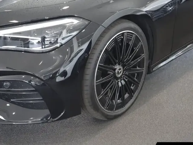 Mercedes-Benz CLE 200