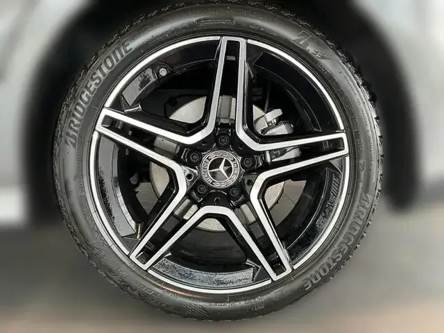 Mercedes-Benz CLA 220