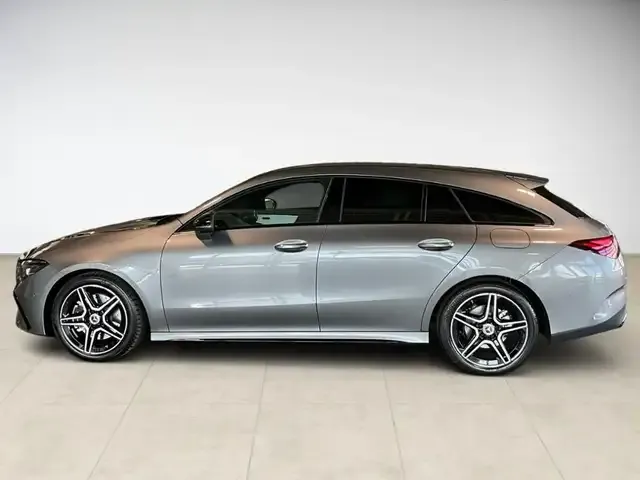 Mercedes-Benz CLA 220