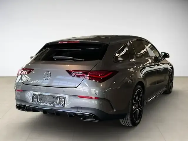 Mercedes-Benz CLA 220