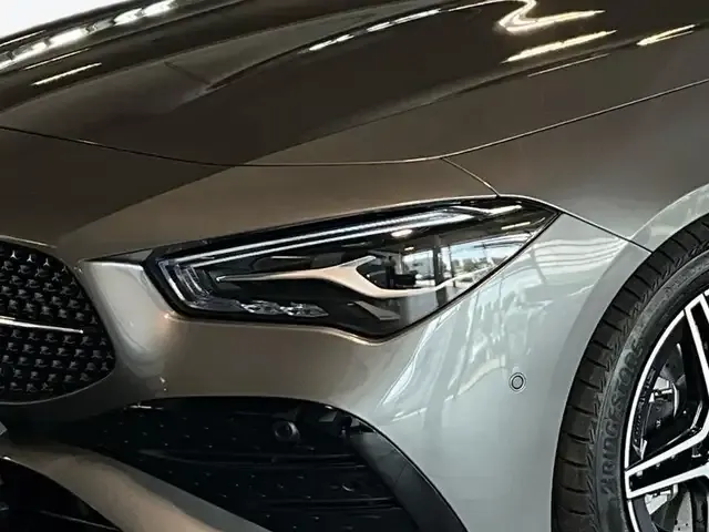 Mercedes-Benz CLA 220