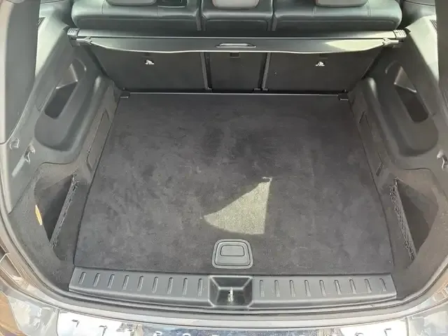 Mercedes-Benz EQB 250